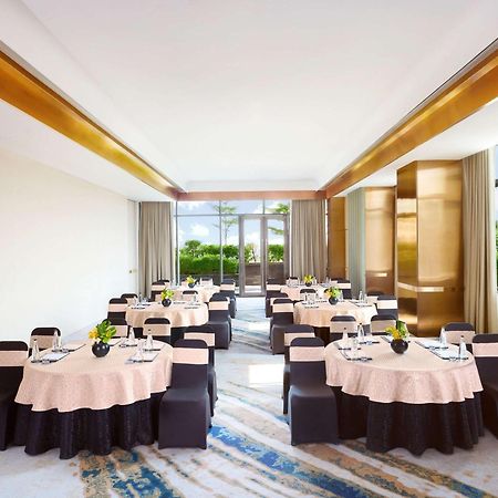 Novotel New Delhi City Centre Exteriör bild