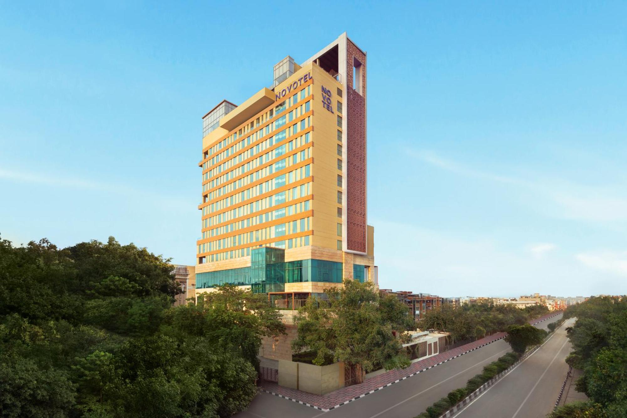 Novotel New Delhi City Centre Exteriör bild