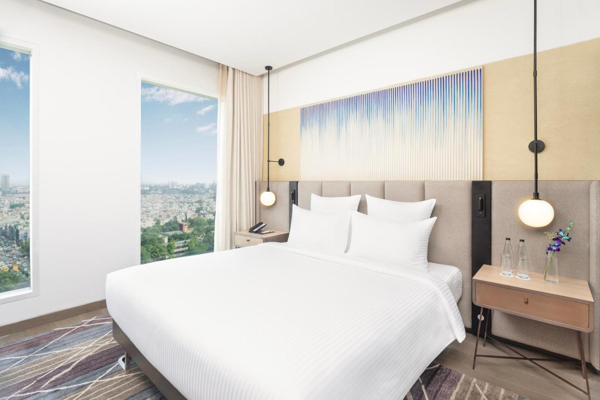 Novotel New Delhi City Centre Exteriör bild