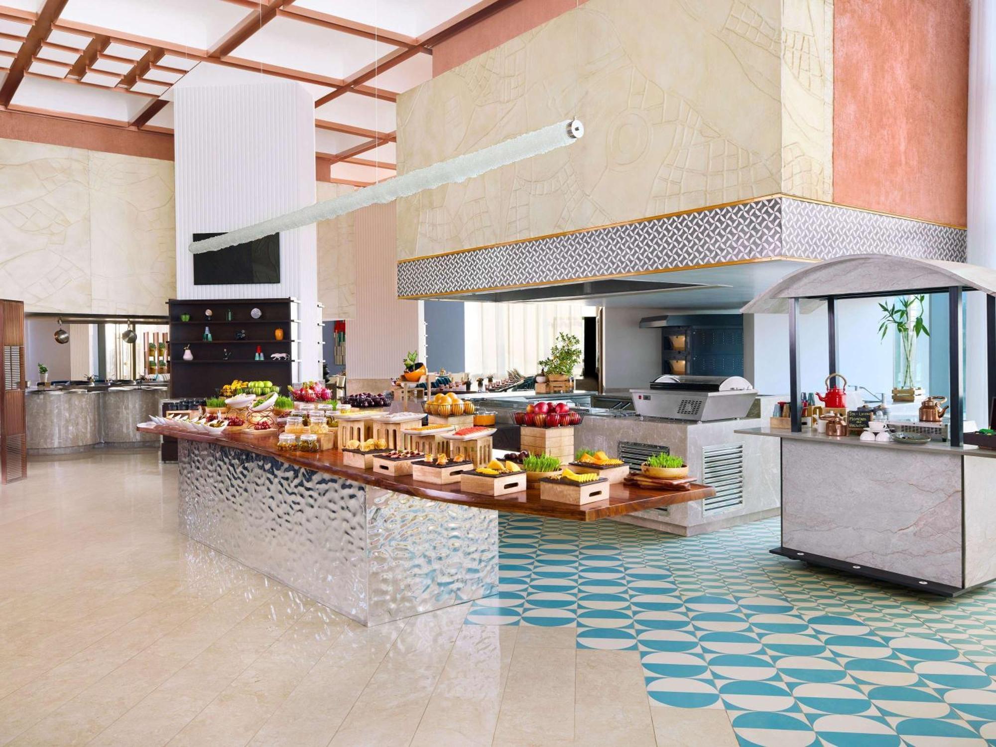 Novotel New Delhi City Centre Exteriör bild